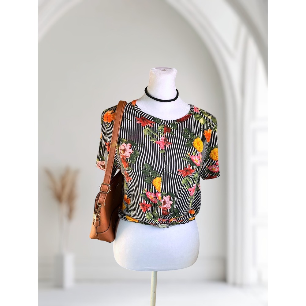 Heart & Hips Floral Striped Knot Front Short Sleeve Top Size L